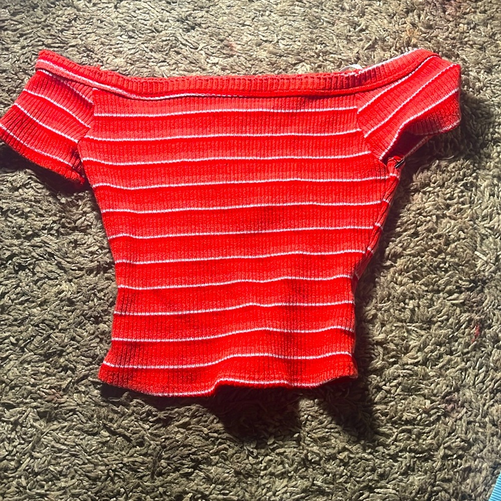 Tiny red tropical crop top